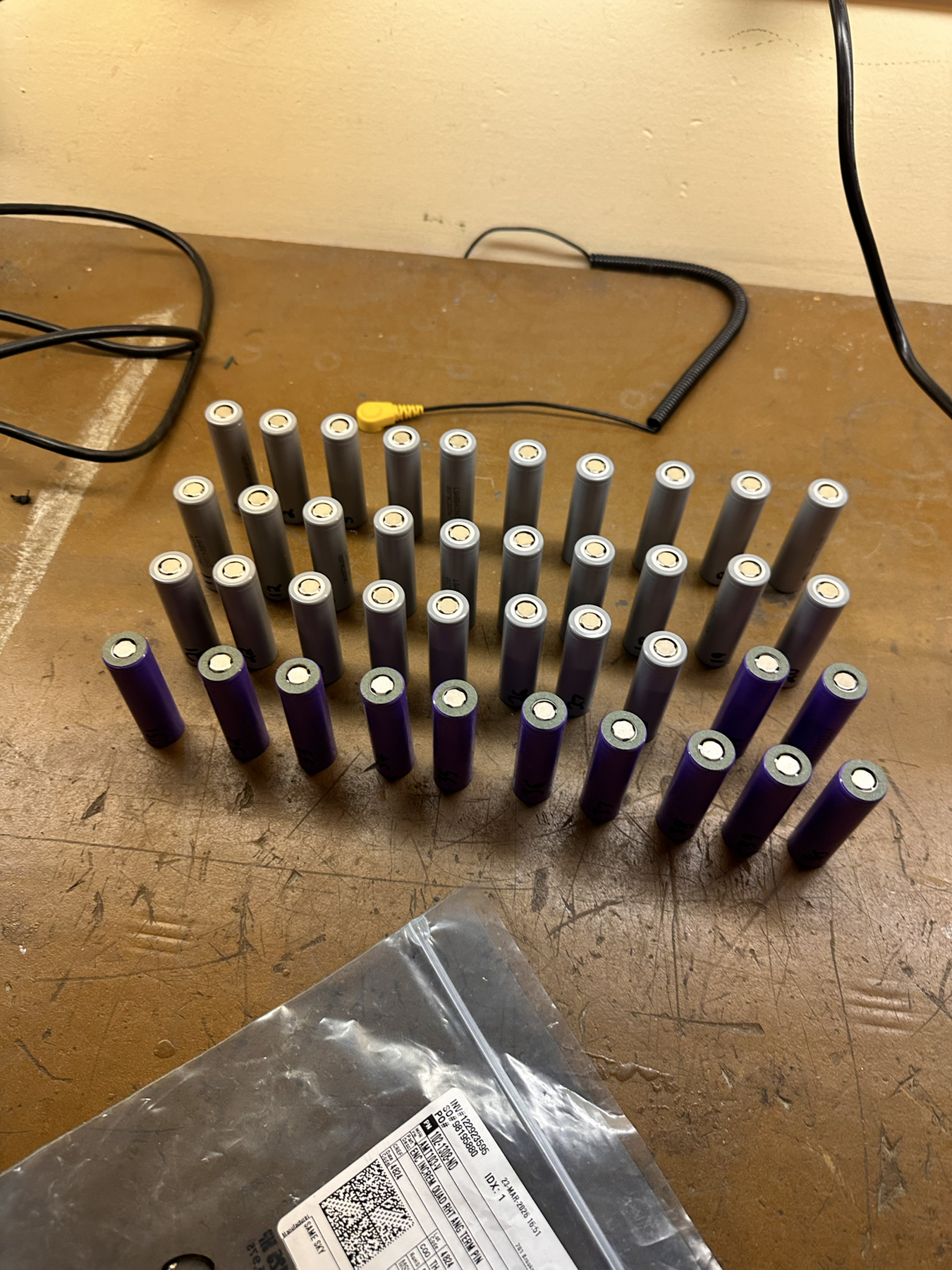 18650 cells organized before battery pack assembly